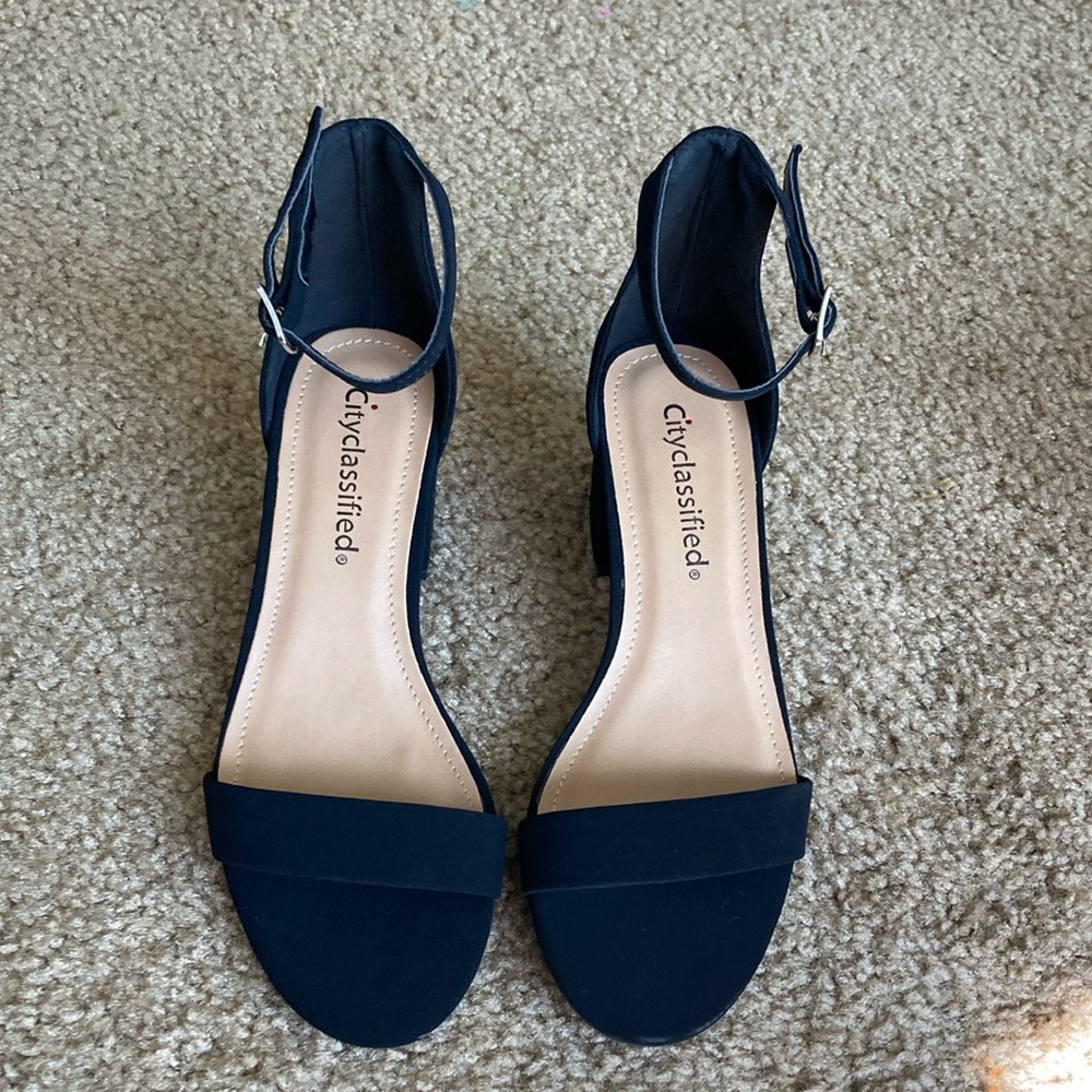 City classified heels